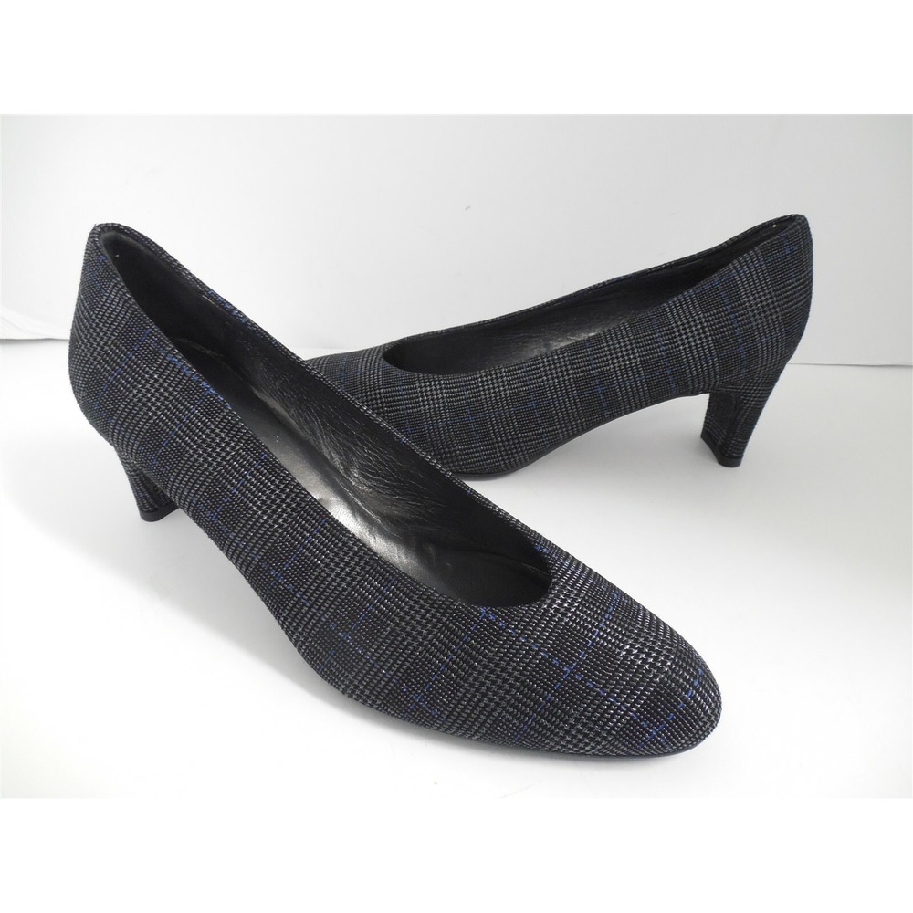 Stuart Weitzman 7.5 M Black Silver Blue Multi Beaded Pumps